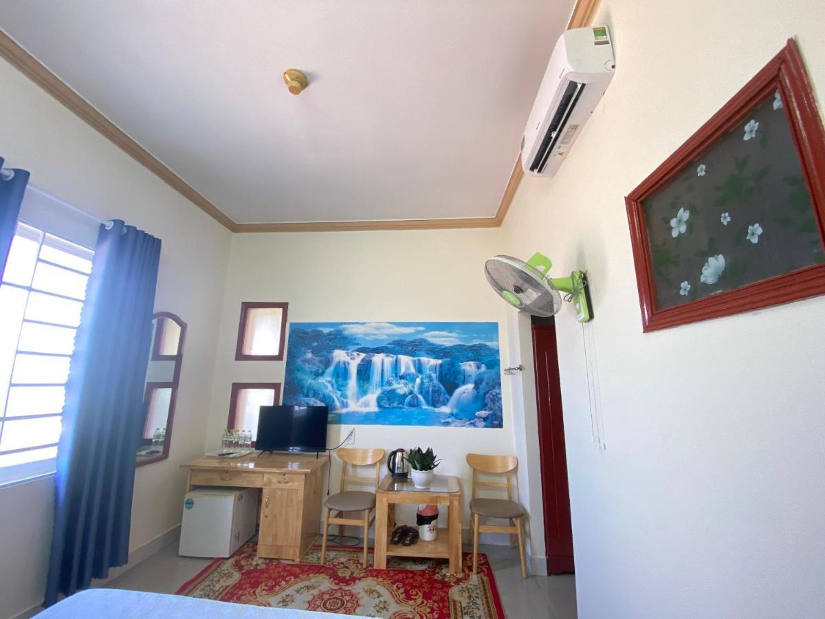 Khach San Ban Me Xanh Hotell Buôn Ma Thuột Exteriör bild