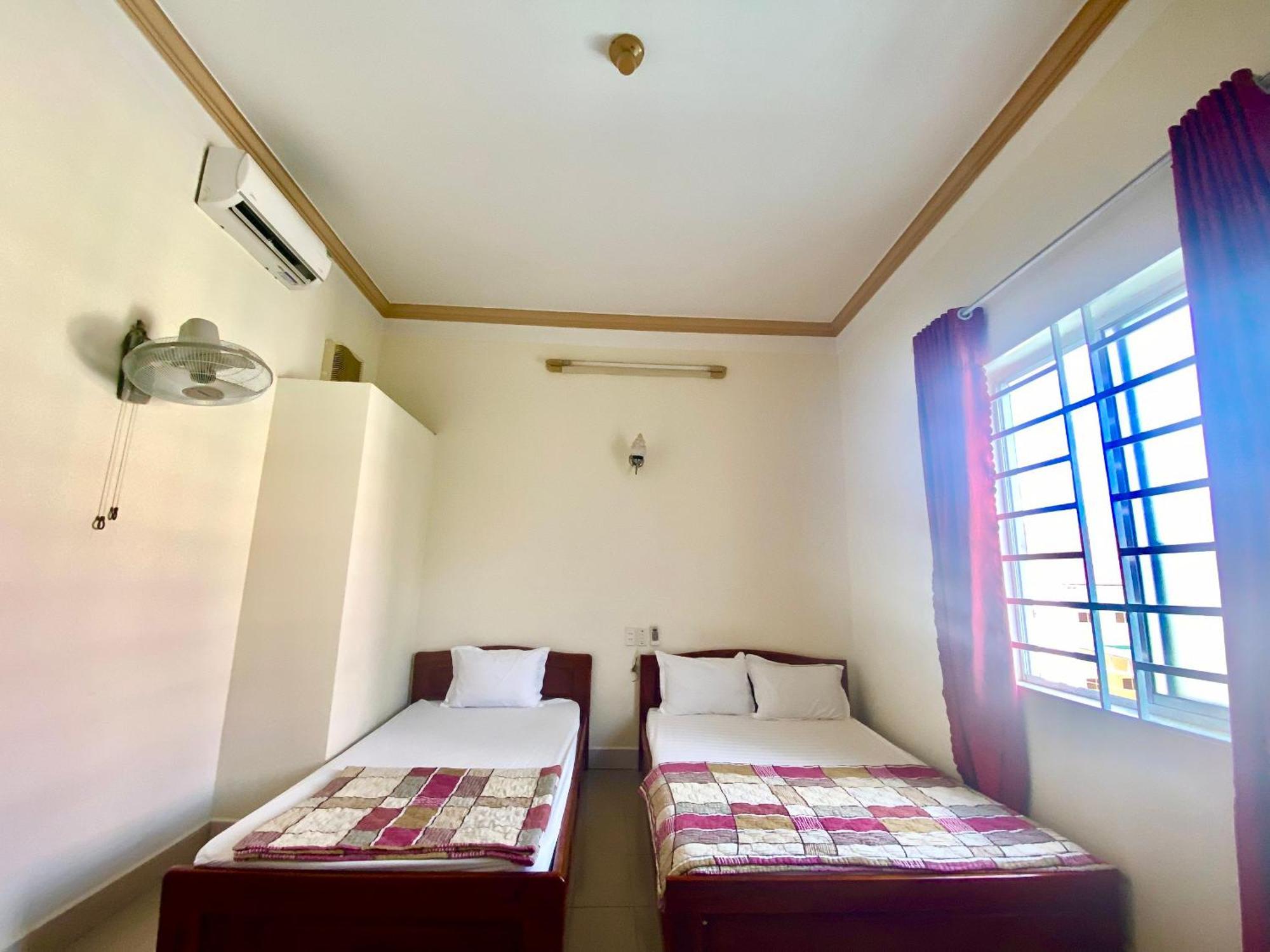 Khach San Ban Me Xanh Hotell Buôn Ma Thuột Exteriör bild
