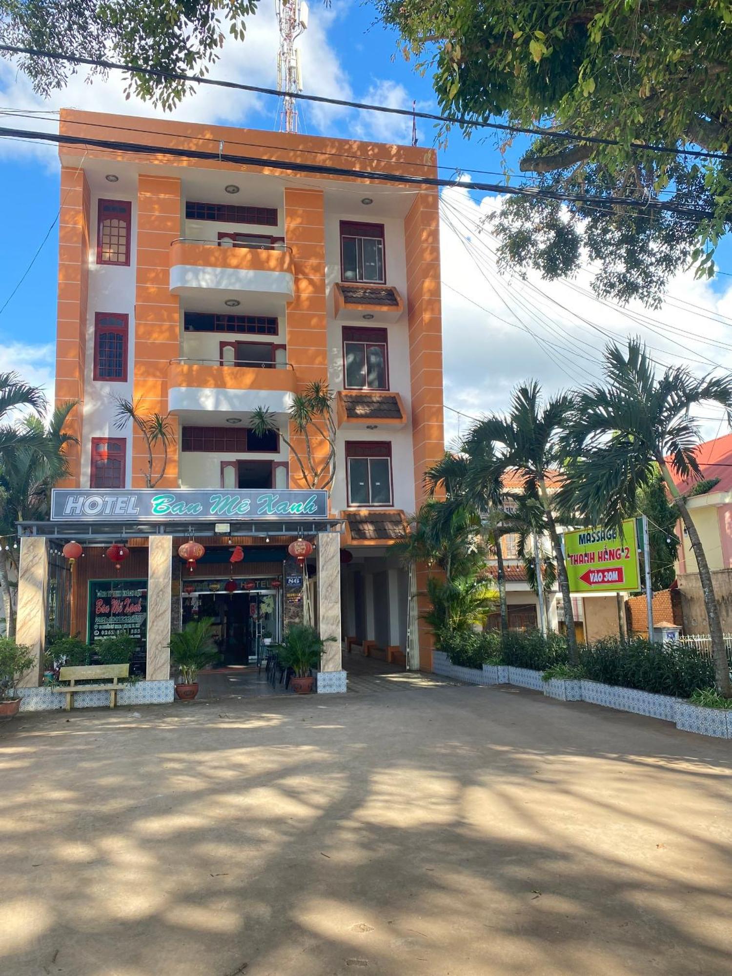 Khach San Ban Me Xanh Hotell Buôn Ma Thuột Exteriör bild